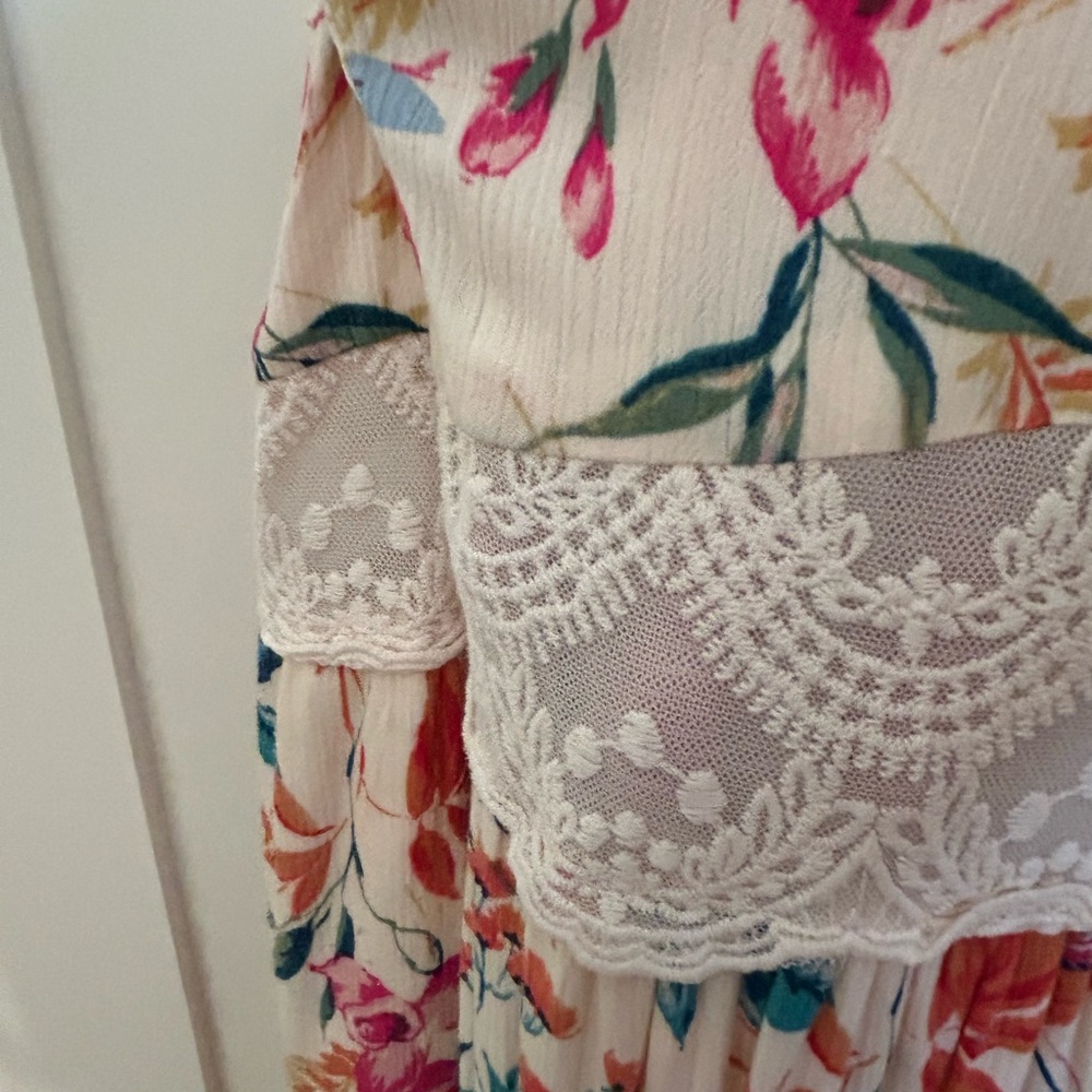 Lush Floral Print Maxi Dress with Lace Detail - Picture 3 of 4